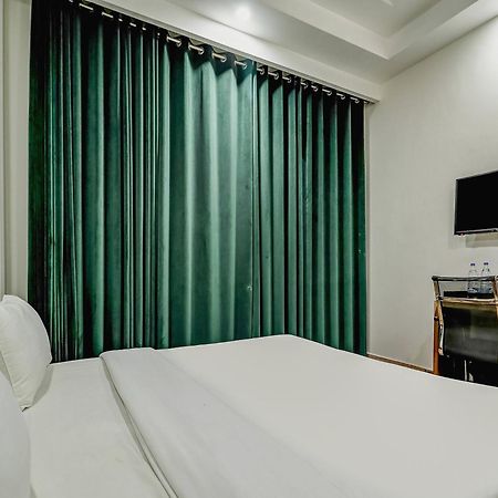 Townhouse Skylight Near Medanta Hospital Gurgaon Exterior foto