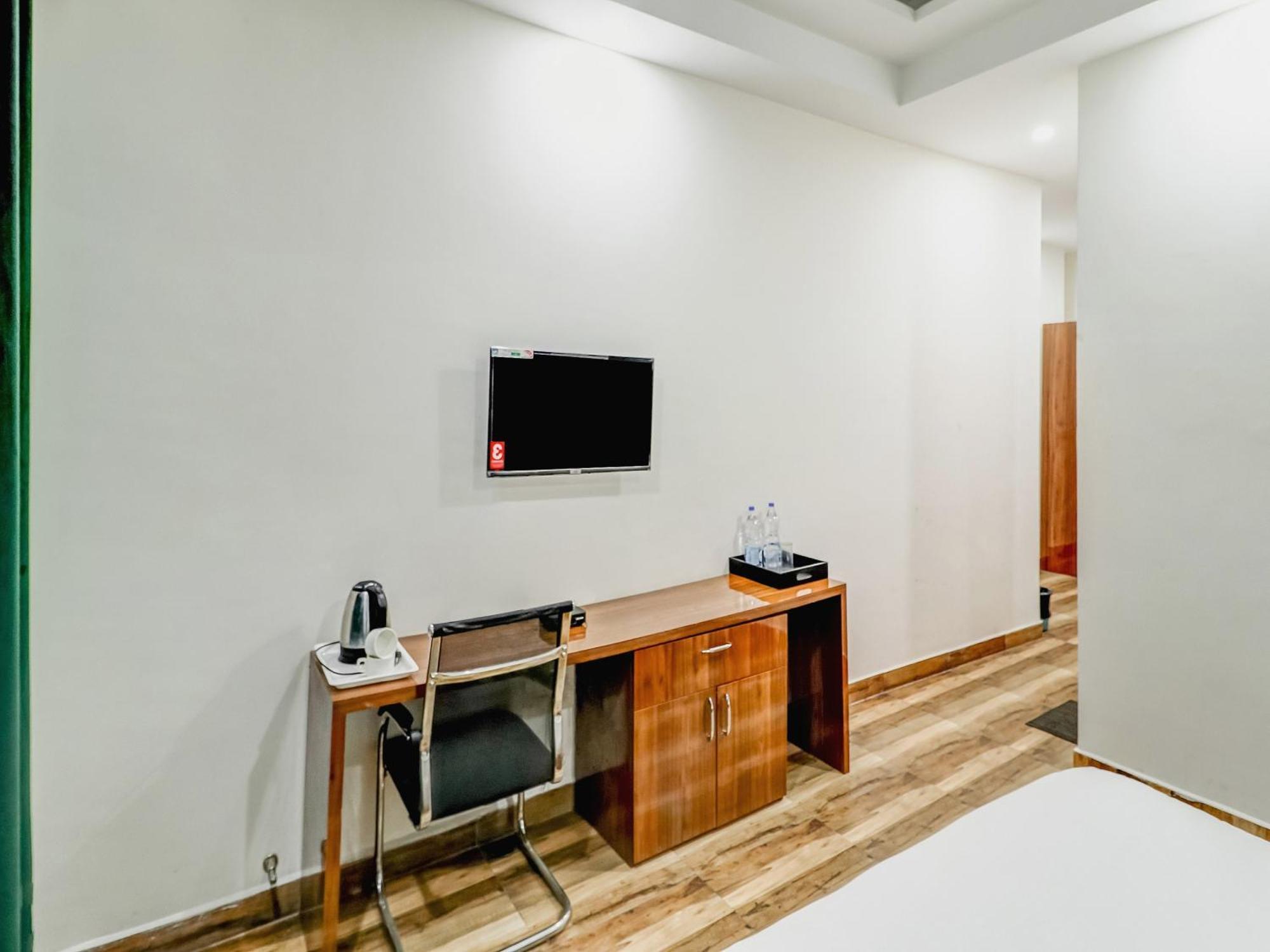 Townhouse Skylight Near Medanta Hospital Gurgaon Exterior foto