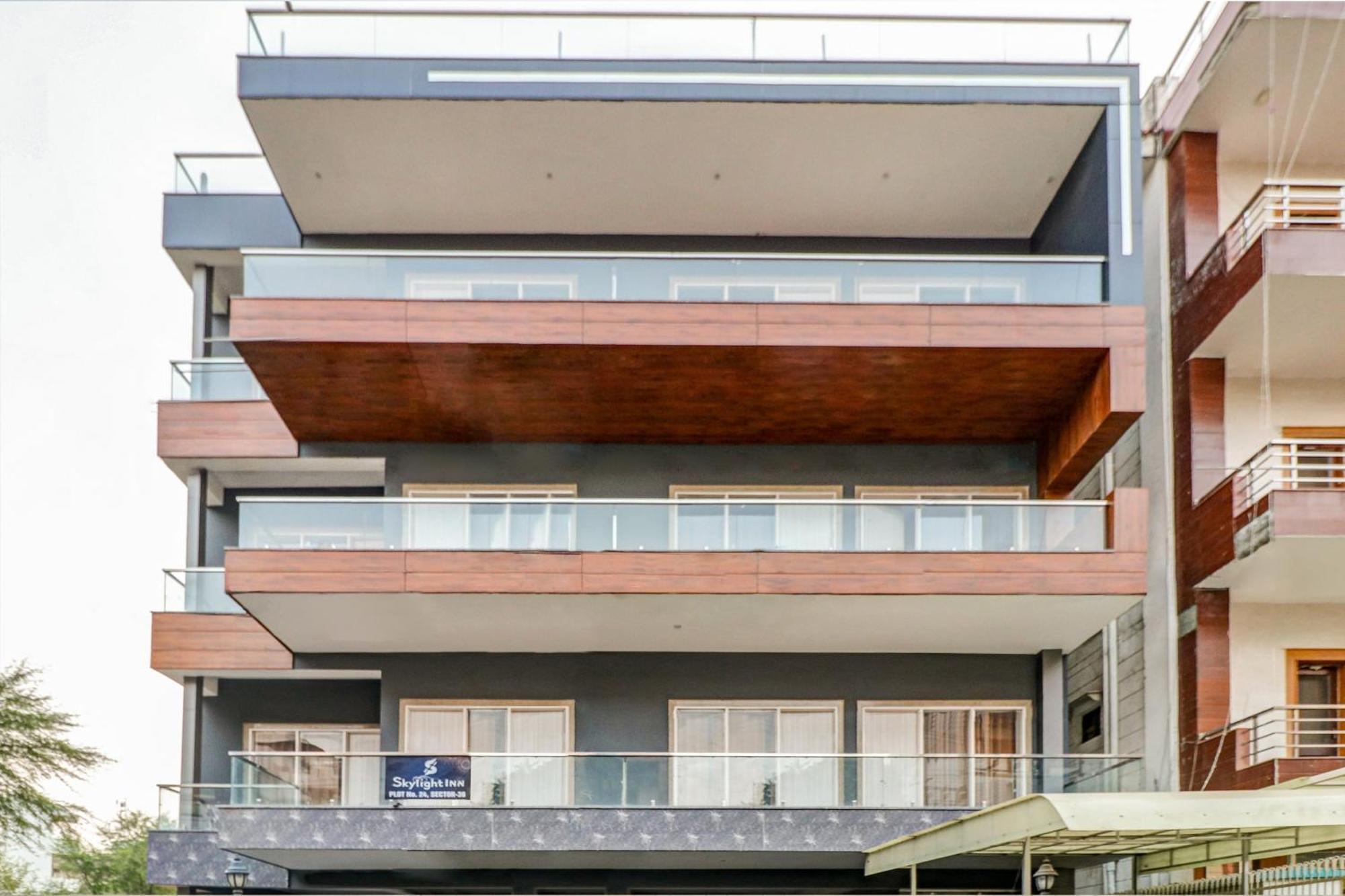 Townhouse Skylight Near Medanta Hospital Gurgaon Exterior foto