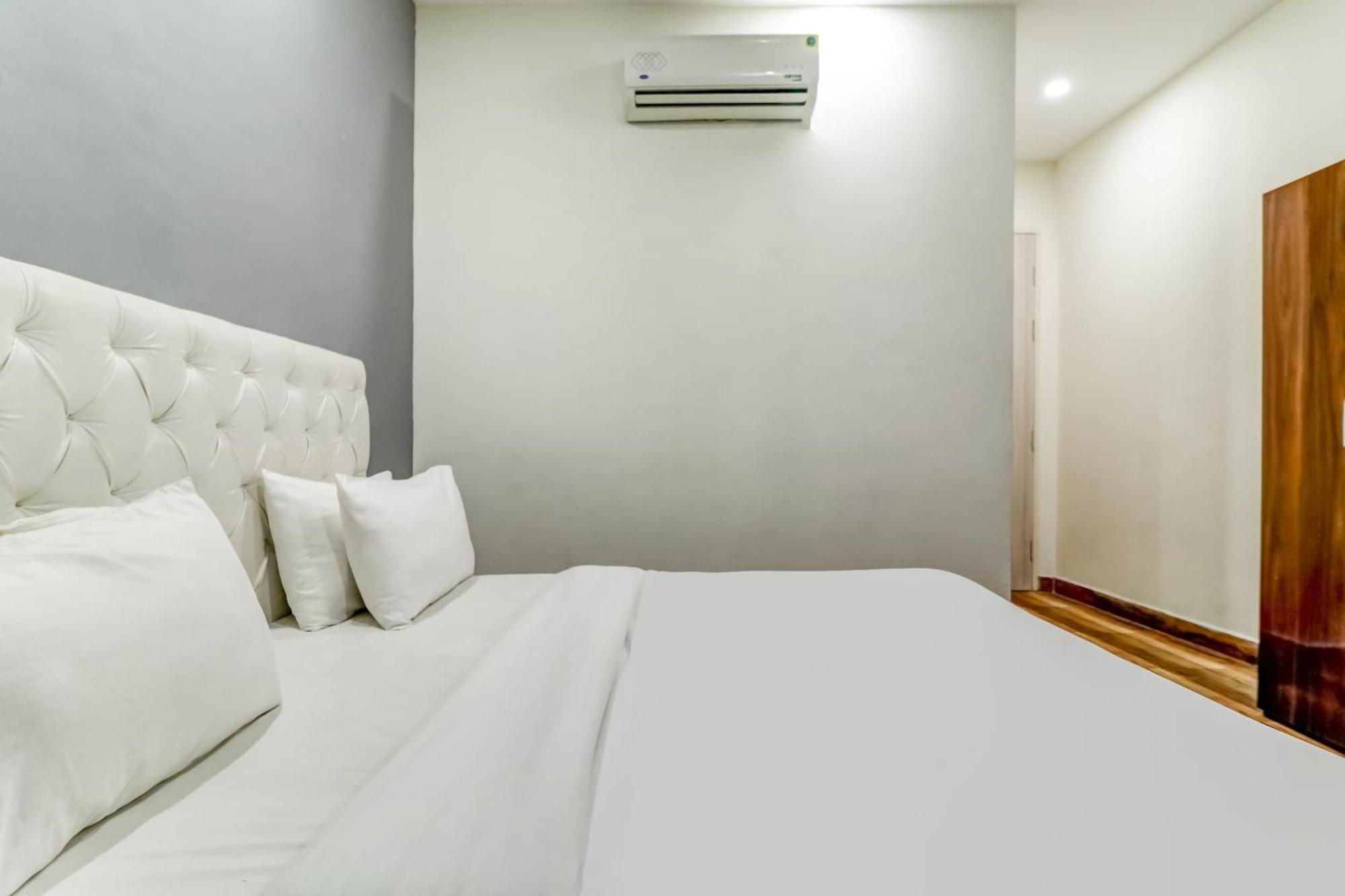 Townhouse Skylight Near Medanta Hospital Gurgaon Exterior foto